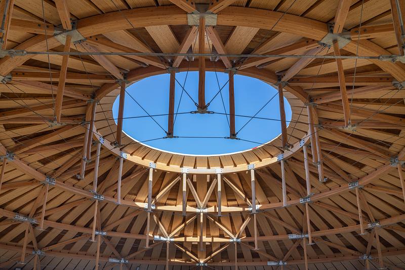 Press kit | 7916-01 - Press release | Rooted in Culture: The Muscowpetung Powwow Arbour Wins Architizer A+ Award and Canada's Governor General’s Medal in Architecture - Oxbow Architecture & Richard Kroeker - Institutional Architecture - <p class="">Interior image of Arbour with sunlight through the oculus</p> - Photo credit: Lindsay Reid<span></span>