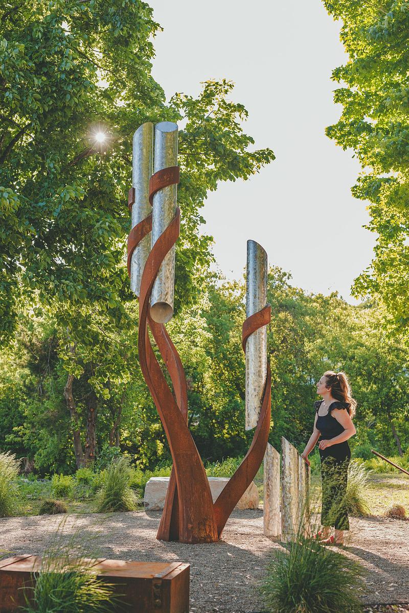Press kit | 7886-01 - Press release | SOLEILS in Saint-Norbert: How Digital Public Art Helps Pass On the Spirit of a Québec Village - Étienne Paquette and the Municipality of Saint-Norbert - Art - Solar_organ_by_Etienne Paquette_3_SOLEILS_Saint-Norbert - Photo credit: Catrine_Daoust