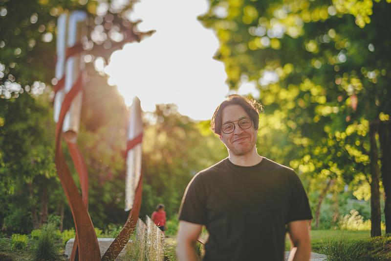 Press kit | 7886-01 - Press release | SOLEILS in Saint-Norbert: How Digital Public Art Helps Pass On the Spirit of a Québec Village - Étienne Paquette and the Municipality of Saint-Norbert - Art - Etienne_Paquette - Photo credit: Catrine_Daoust
