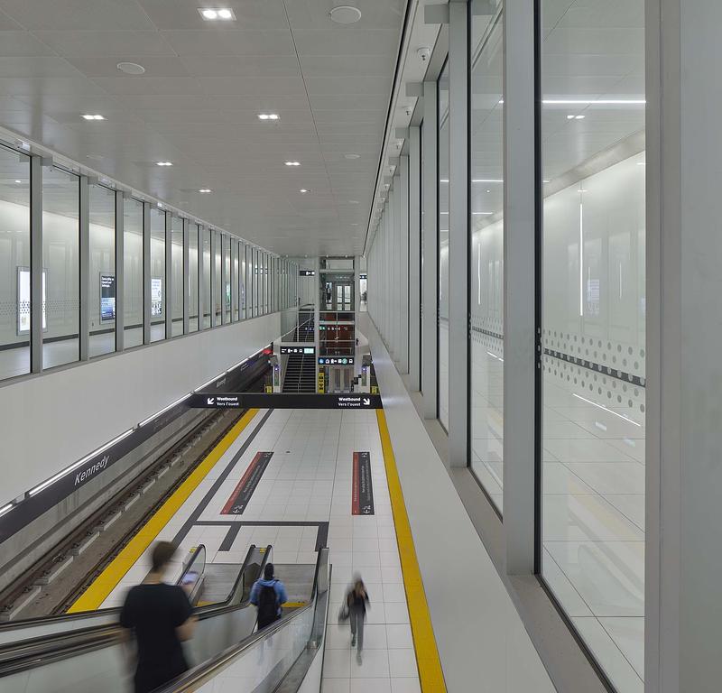 Dossier de presse | 718-05 - Communiqué de presse | Eglinton Crosstown LRT : Rehausser la qualité du design dans l'espace public - Daoust Lestage Lizotte Stecker Benech - Architecture institutionnelle - Crédit photo : Tom Arban