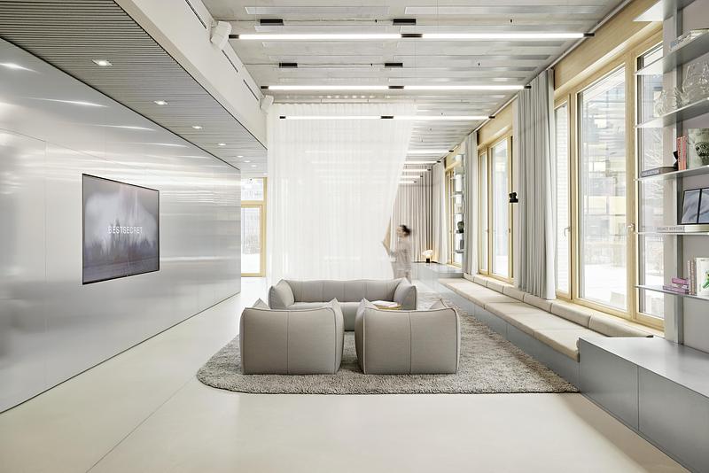 Dossier de presse | 2360-02 - Communiqué de presse | Reduced, Timeless Aesthetics: New BESTSECRET Design Office - HENN - Design d’intérieur commercial - Event space - Crédit photo : Mark Seelen | Seelen+