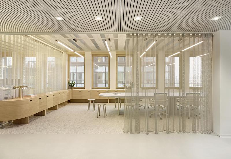 Dossier de presse | 2360-02 - Communiqué de presse | Reduced, Timeless Aesthetics: New BESTSECRET Design Office - HENN - Design d’intérieur commercial - Office, Co-Working - Crédit photo : Mark Seelen | Seelen+