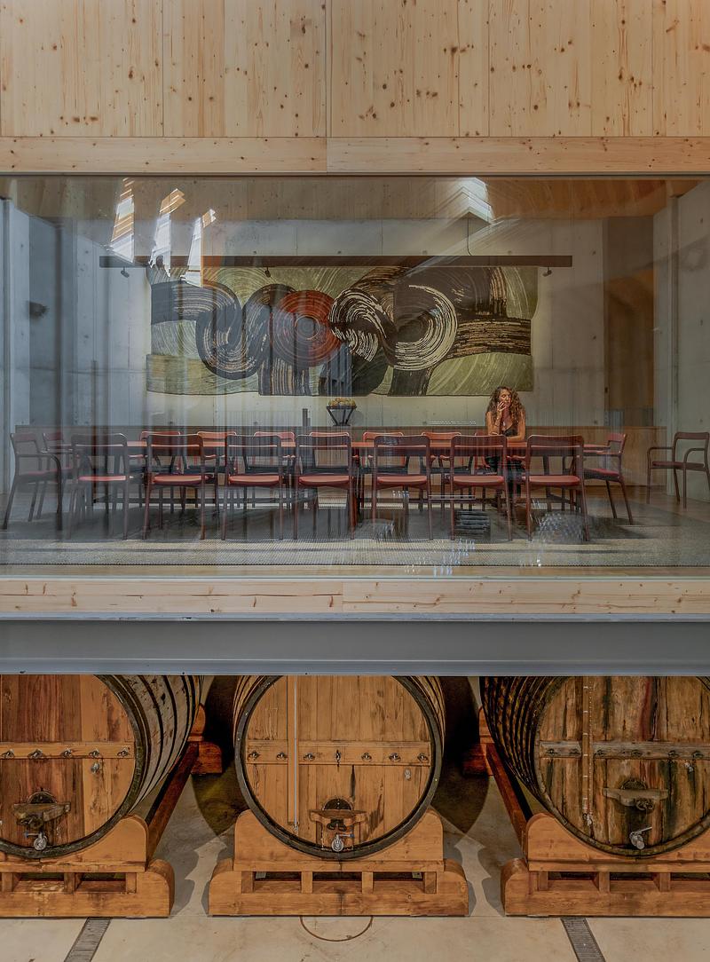 Press kit | 5153-01 - Press release | Quinta de Adorigo Winery - Atelier Sérgio Rebelo - Commercial Architecture - Photo credit: Fernando Guerra