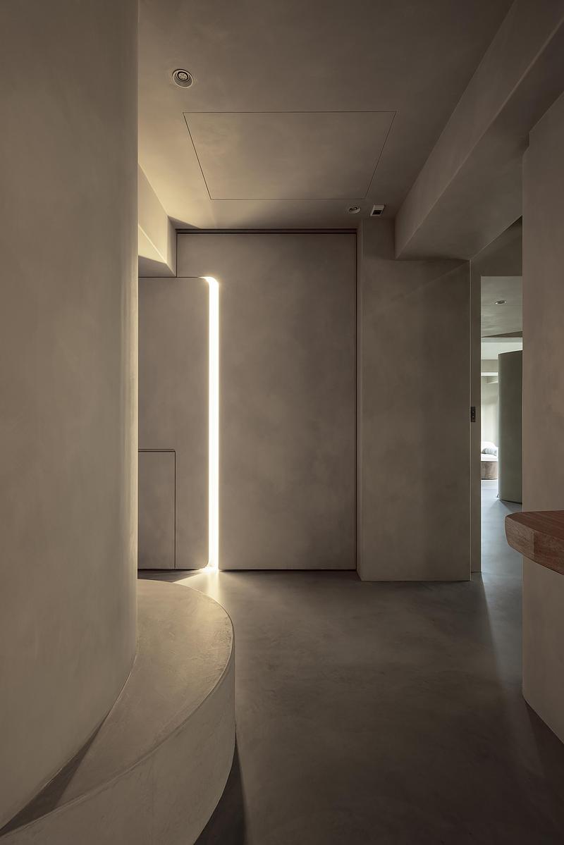 Dossier de presse | 4941-02 - Communiqué de presse | Peny Hsieh Interiors Completes The Sculpted Penthouse, a Calm Retreat Above in Taipei - Peny Hsieh Interiors - Design d’intérieur résidentiel - Crédit photo : Kuomin Lee
