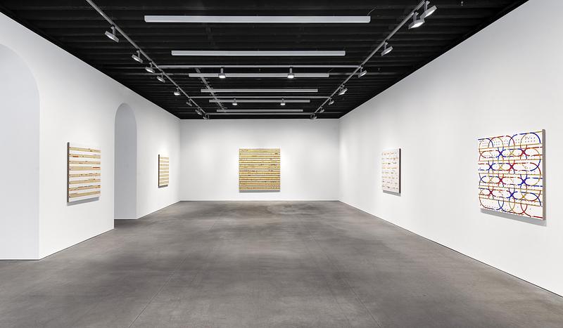 Dossier de presse | 7902-01 - Communiqué de presse | Marian Goodman Gallery - studioMDA - Architecture commerciale - Gallery 5 - Crédit photo : Alex Yudzon. Courtesy of Gabriel Orozco and Marian Goodman Gallery<br>