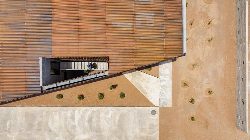 Press kit | 5699-01 - Press release | After the Drawing Ends - Davood Boroojeni Office - Industrial Architecture - Photo credit: Deed Studio