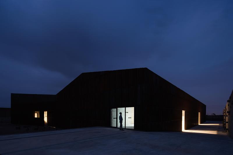 Press kit | 5699-01 - Press release | After the Drawing Ends - Davood Boroojeni Office - Industrial Architecture - Photo credit: Deed Studio