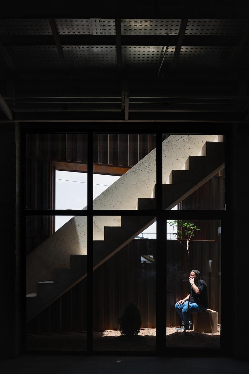 Press kit | 5699-01 - Press release | After the Drawing Ends - Davood Boroojeni Office - Industrial Architecture - Photo credit: Deed Studio