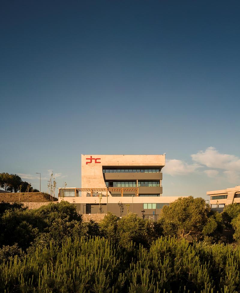 Dossier de presse | 7911-01 - Communiqué de presse | Openbook nommée Best Commercial Firm aux Architizer A+Awards 2026 - Openbook - Architecture commerciale - PHC Software - Crédit photo :  Fernando Guerra / FG+SG 