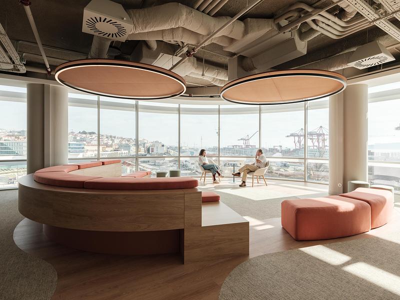 Dossier de presse | 7911-01 - Communiqué de presse | Openbook nommée Best Commercial Firm aux Architizer A+Awards 2026 - Openbook - Architecture commerciale - Galp Head Office - Crédit photo : emontenegro / architectural photography