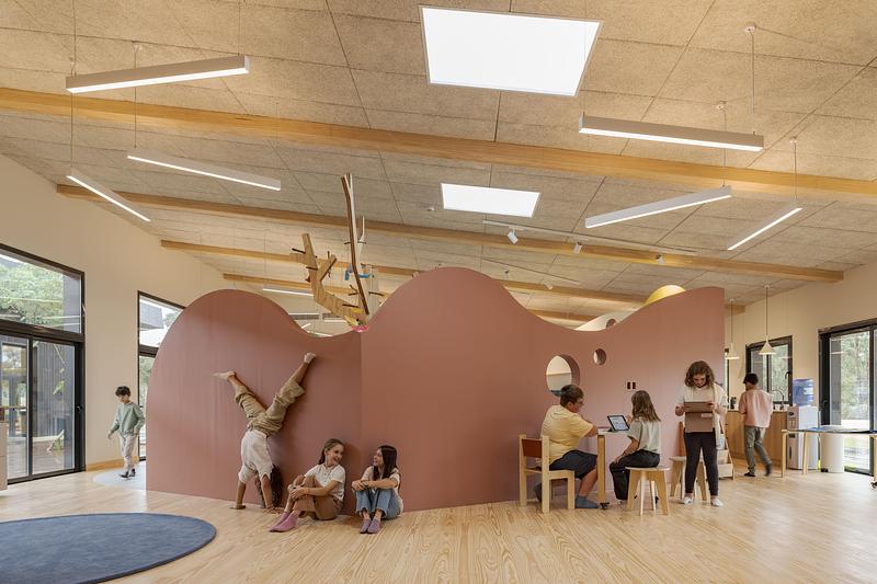 Dossier de presse | 7892-01 - Communiqué de presse | Promouvoir une éducation fondée sur la nature à l’ère de l’IA - Rosan Bosch Studio - Architecture institutionnelle - Crédit photo : Eleazar Cuadros
