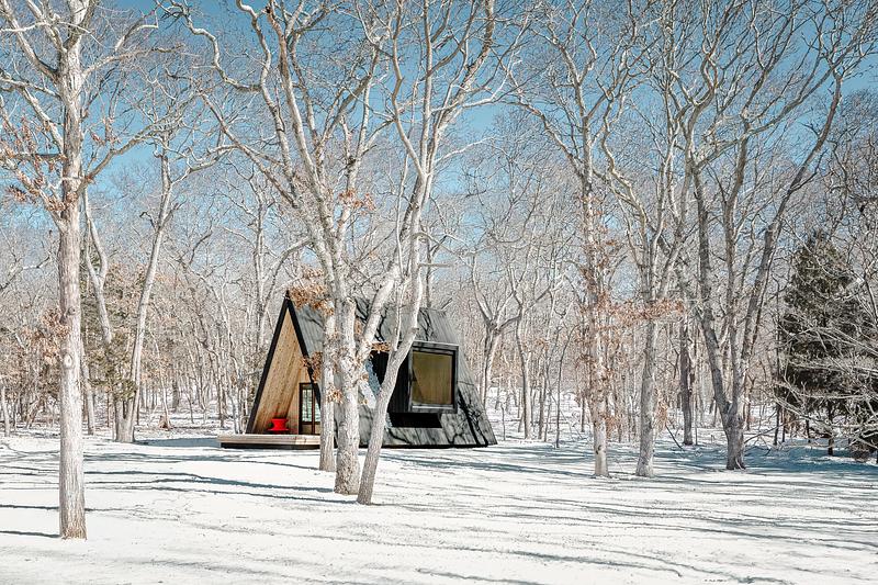 Press kit | 7043-03 - Press release | Woods Retreat - BE_Design - Residential Architecture -  The A-Frame nestled in the woods  - Photo credit: Simon Howell