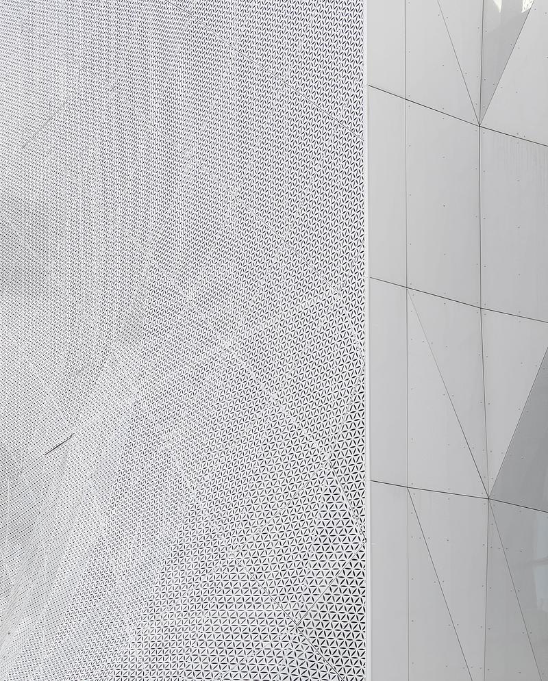 Press kit | 1139-08 - Press release | Wave 4 & Wave 5 - FAAB - Commercial Architecture - Photo credit: Jakub Certowicz