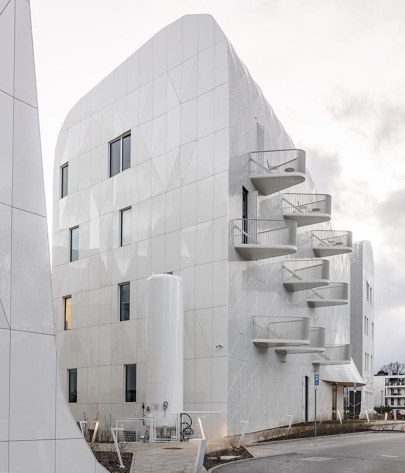 Press kit | 1139-08 - Press release | Wave 4 & Wave 5 - FAAB - Commercial Architecture - Photo credit: Jakub Certowicz