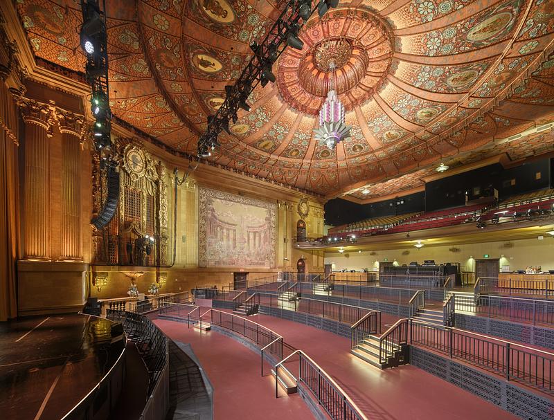 Dossier de presse | 2757-62 - Communiqué de presse | CAW Architects Unveils a Trio of Transformative Theater Projects that Redefine the California Performance Landscape - CAW Architects - Architecture commerciale -   The Castro Theatre: The elegant architectural details throughout the auditorium showcase the transformative renovation.   - Crédit photo : Bruce Damonte