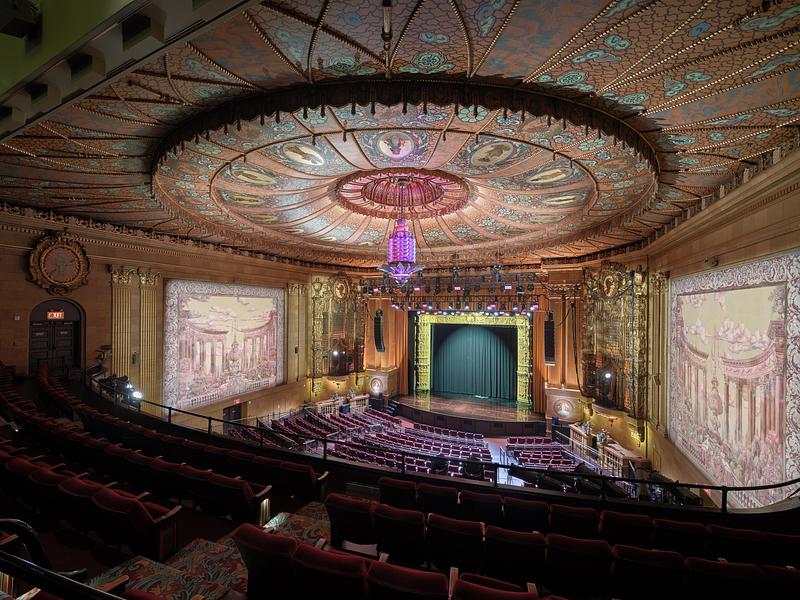 Dossier de presse | 2757-62 - Communiqué de presse | CAW Architects Unveils a Trio of Transformative Theater Projects that Redefine the California Performance Landscape - CAW Architects - Architecture commerciale -   The Castro Theatre: CAW brought a thoughtful and ambitious design approach, making the theatre a future-ready performance venue.    - Crédit photo : Bruce Damonte