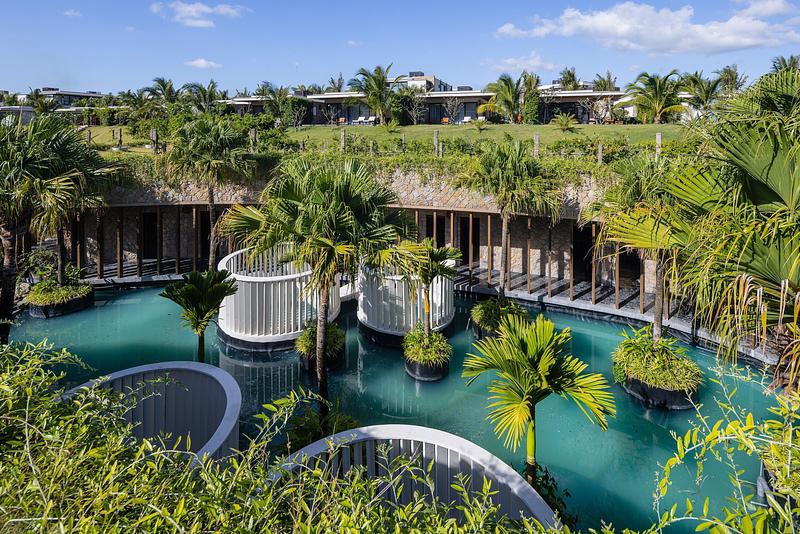 Press kit | 6136-01 - Press release | Hidden Spa - Water Hope - Idee Architects - Commercial Architecture - Photo credit: Trieu Chien