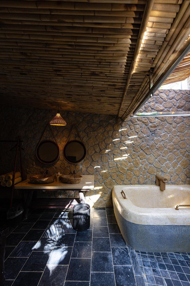Press kit | 6136-01 - Press release | Hidden Spa - Water Hope - Idee Architects - Commercial Architecture - Photo credit: Trieu Chien