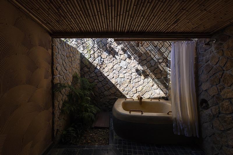 Press kit | 6136-01 - Press release | Hidden Spa - Water Hope - Idee Architects - Commercial Architecture - Photo credit: Trieu Chien
