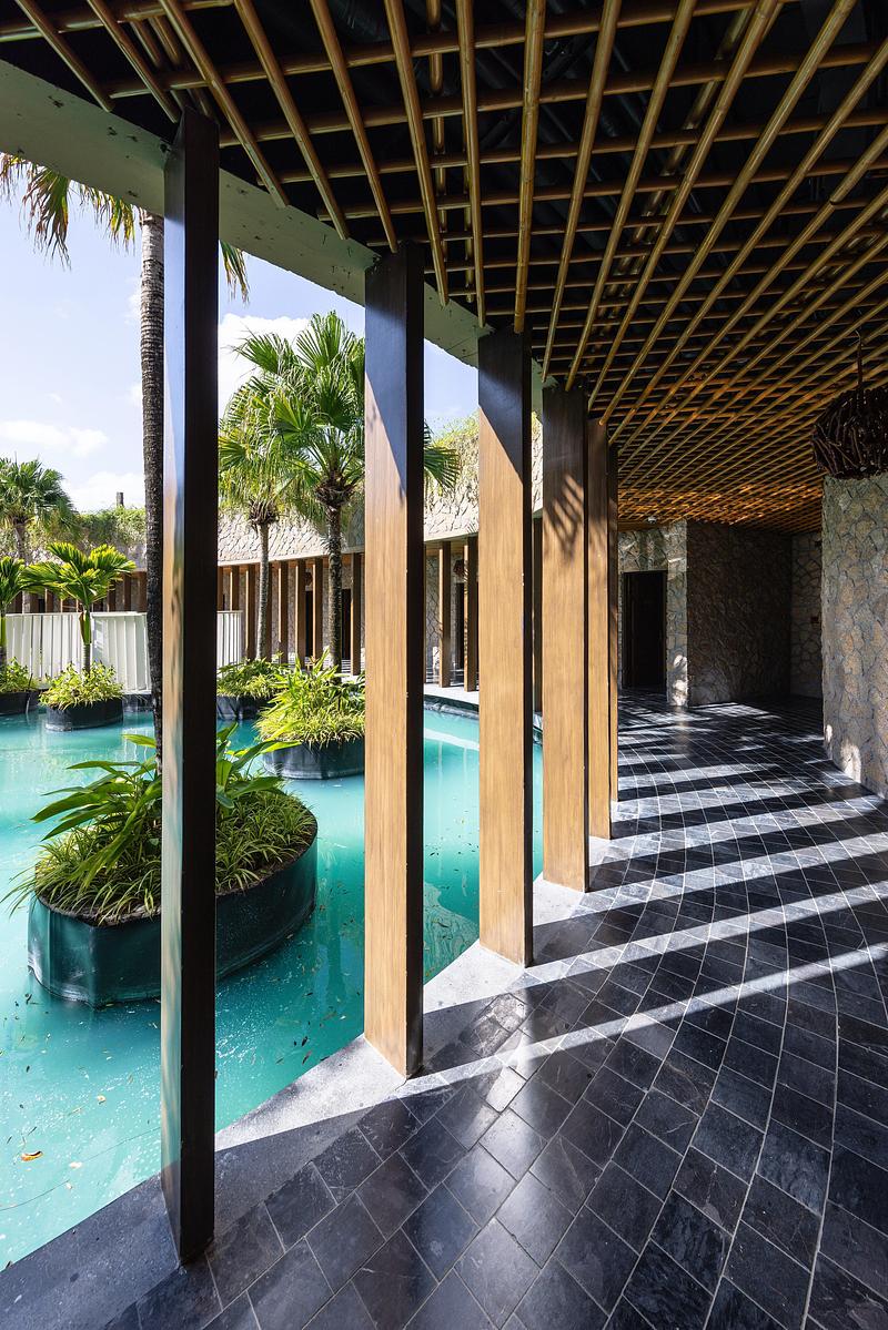 Press kit | 6136-01 - Press release | Hidden Spa - Water Hope - Idee Architects - Commercial Architecture - Photo credit: Trieu Chien