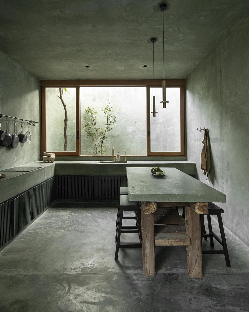 Press kit | 7894-01 - Press release | The green brutalist grotto - Salvador Román & Adela Mortera - Residential Architecture - Photo credit: Fabian Martinez