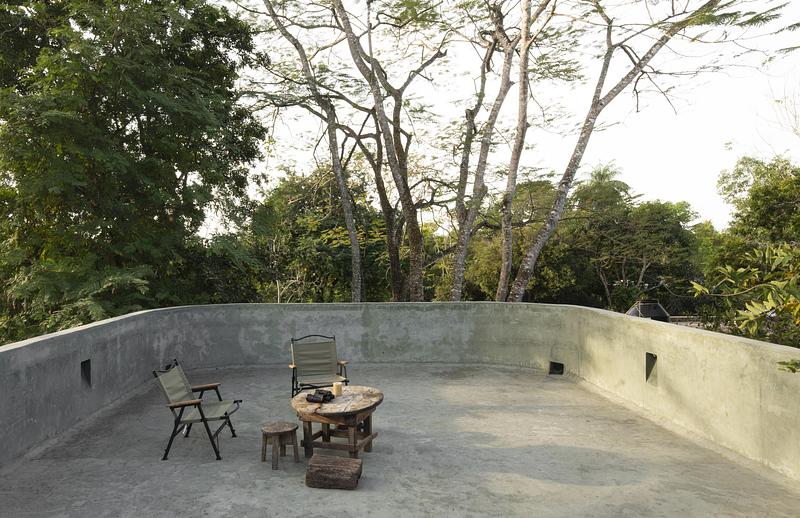 Press kit | 7894-01 - Press release | The green brutalist grotto - Salvador Román & Adela Mortera - Residential Architecture - Photo credit: Fabian Martinez