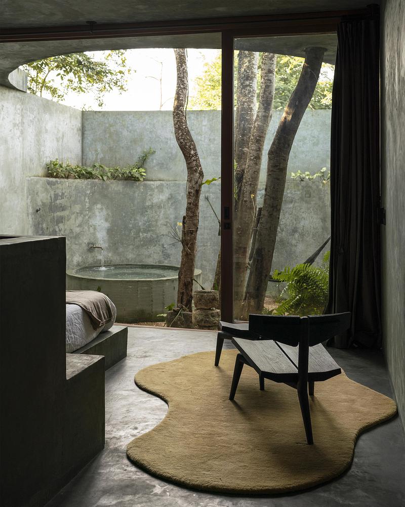 Press kit | 7894-01 - Press release | The green brutalist grotto - Salvador Román & Adela Mortera - Residential Architecture - Photo credit: Fabian Martinez