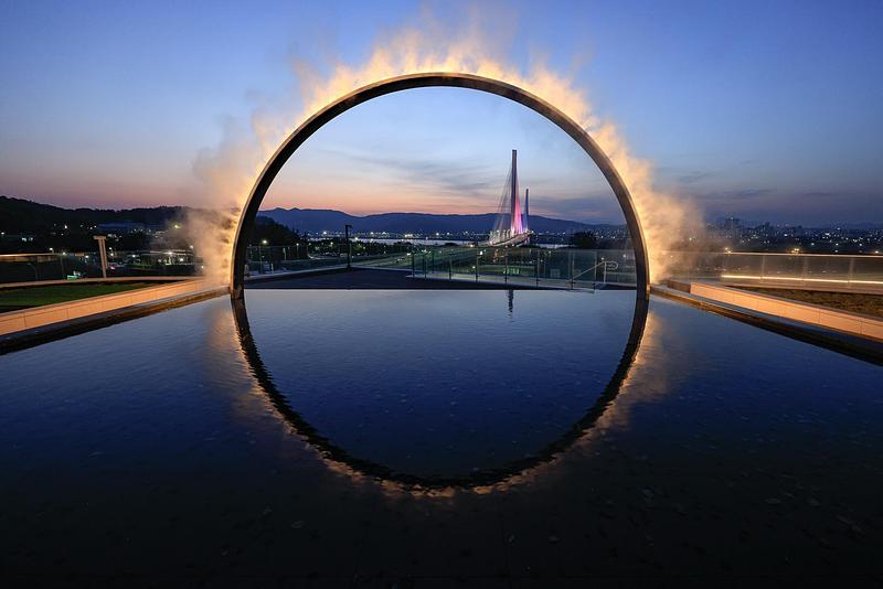 Press kit | 7501-17 - Press release | Celebrating 10 Years of Lighting Design - LIT Awards 2026 Are Open for Submissions - 3C Awards - Competition - Arc ZERO: Eclipse<br>Winners in Light Art Project / Outdoor Light Art Installation<br>Studio Jt Pty Ltd<br>Lead Designers: James Tapscott<br style=""> - Photo credit: James Tapscott<br style="">