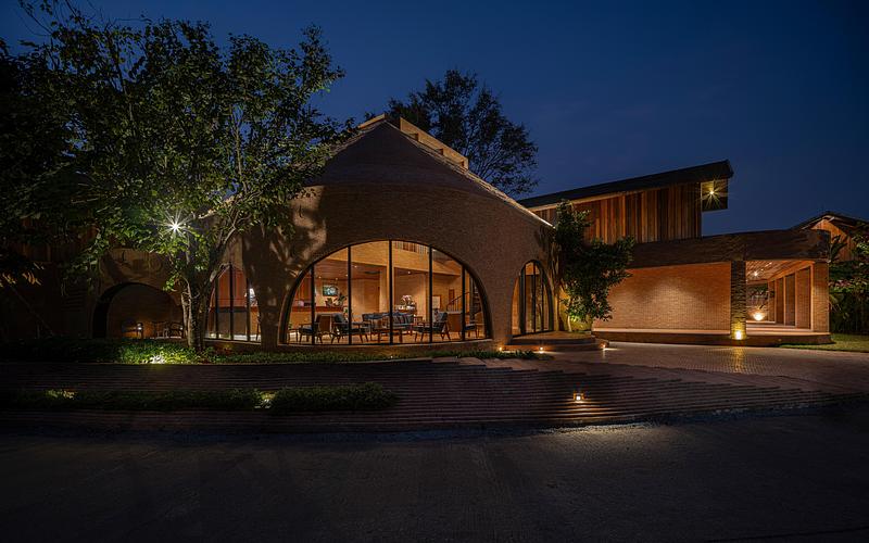 Press kit | 7909-01 - Press release | Athita Pool Villa and Spa - Studio Miti - Commercial Architecture - <p style="">Front<br style=""></p> - Photo credit: Spaceshift Studio