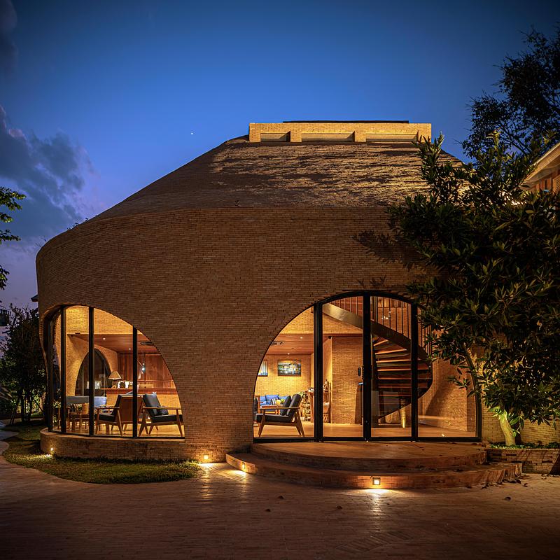 Press kit | 7909-01 - Press release | Athita Pool Villa and Spa - Studio Miti - Commercial Architecture - Entrance spa - Photo credit: Spaceshift Studio