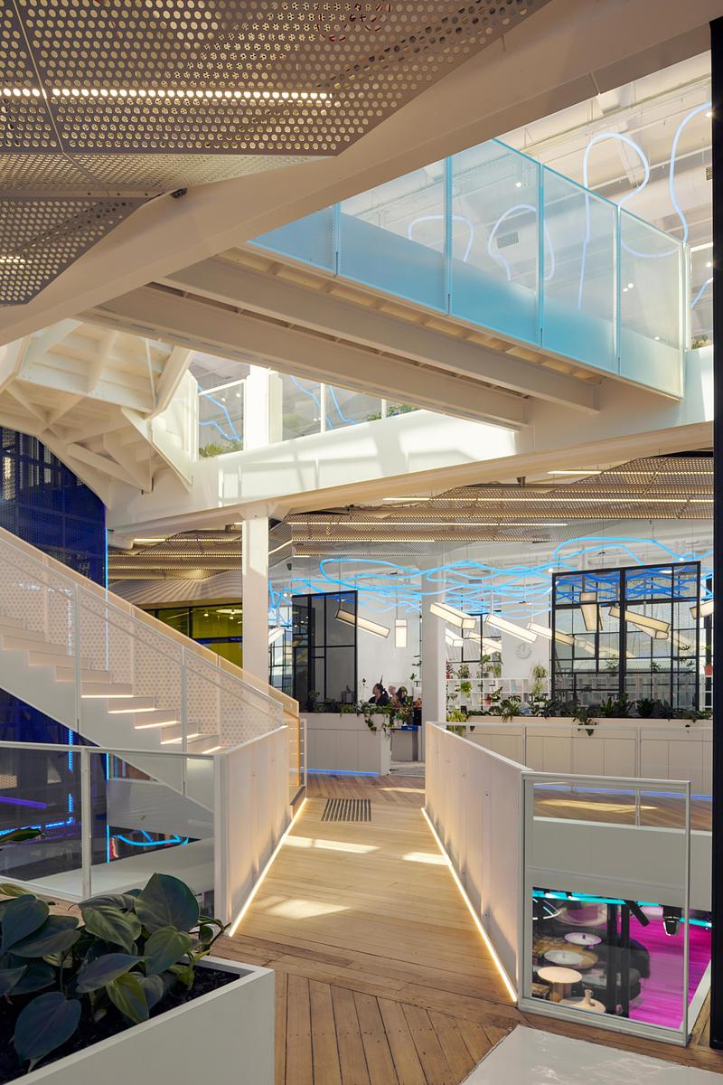 Press kit | 7918-01 - Press release | Harry the Hirer Headquarters - RCA Studio - Commercial Interior Design - Central Void - Photo credit: Veeral Patel