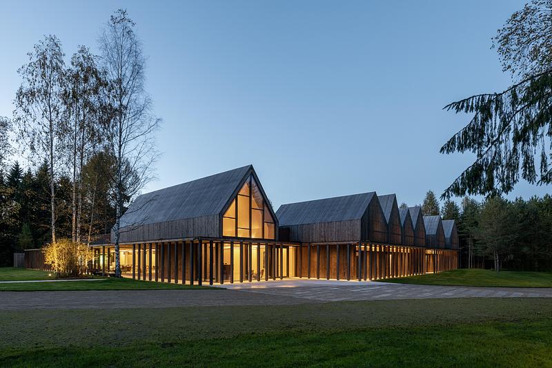 Dossier de presse | 2905-01 - Communiqué de presse | Sanctum Retreat - arches - Architecture commerciale - Crédit photo : Leonas Garbačauskas