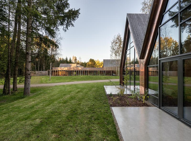 Dossier de presse | 2905-01 - Communiqué de presse | Sanctum Retreat - arches - Architecture commerciale - Crédit photo : Leonas Garbačauskas