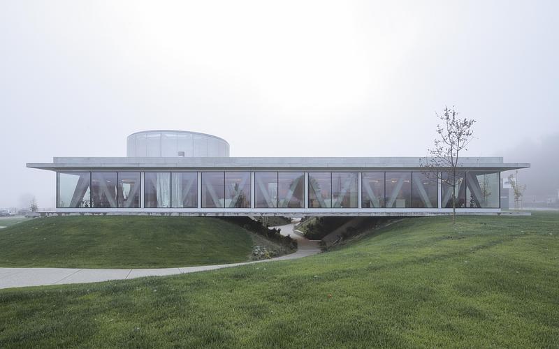 Dossier de presse | 7933-01 - Communiqué de presse | Production and Office Building Dubrovcan - MVA / Mikelic Vres Arhitekti - Architecture commerciale - Crédit photo : Jure Živković