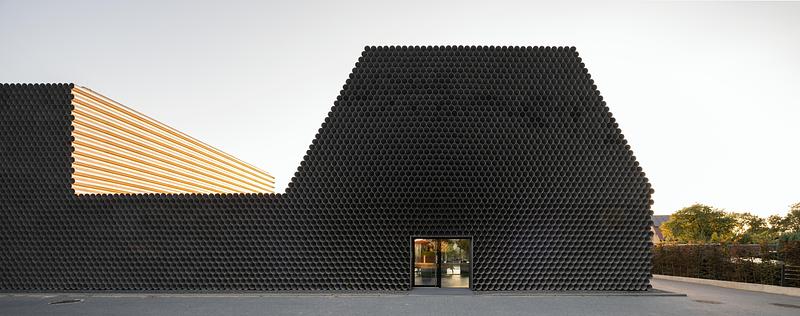 Press kit | 2300-01 - Press release | Gambit Office – When Material Becomes a Showcase - Robert Konieczny KWK Promes - Commercial Architecture - Photo credit: Juliusz Sokołowski