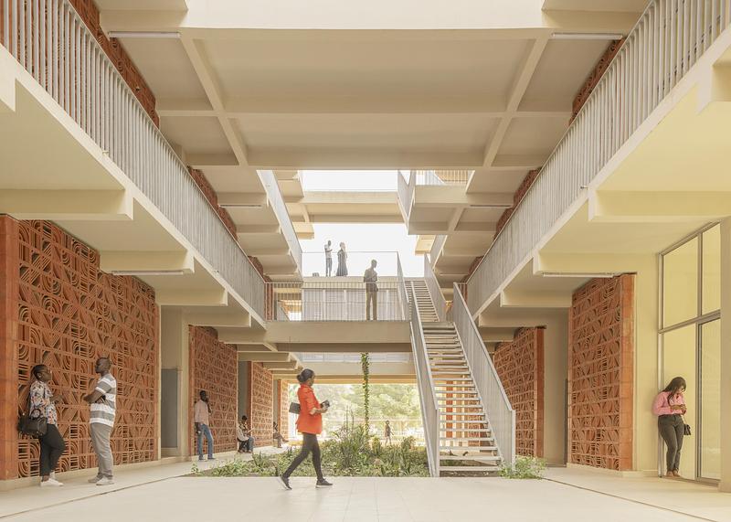 Press kit | 7908-01 - Press release | UCAD Dakar A+Awards Winner - HARDEL LE BIHAN ARCHITECTS - Residential Architecture - Photo credit:  Schnepp Renou 
