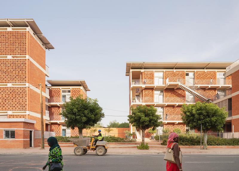 Press kit | 7908-01 - Press release | UCAD Dakar A+Awards Winner - HARDEL LE BIHAN ARCHITECTS - Residential Architecture - Photo credit: Schnepp Renou