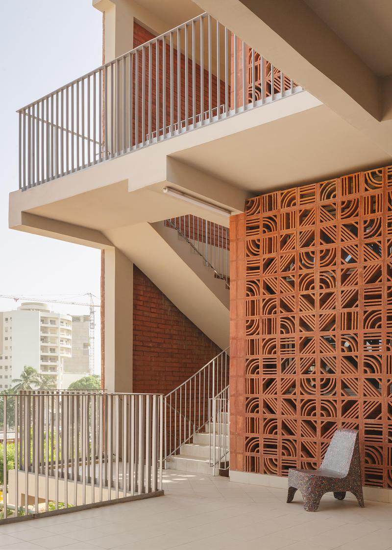 Press kit | 7908-01 - Press release | UCAD Dakar A+Awards Winner - HARDEL LE BIHAN ARCHITECTS - Residential Architecture - Photo credit: Schnepp Renou