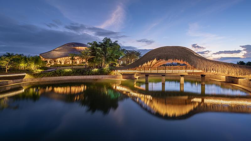 Dossier de presse | 661-91 - Communiqué de presse | Outstanding international architecture and interiors revealed at the World Architecture Festival 2026shortlist announced - World Architecture Festival (WAF) - Concours - Kaway'an EcoPark by Sangay Architects &amp; Ibuku Studio  - Crédit photo : © Studio Synthesis