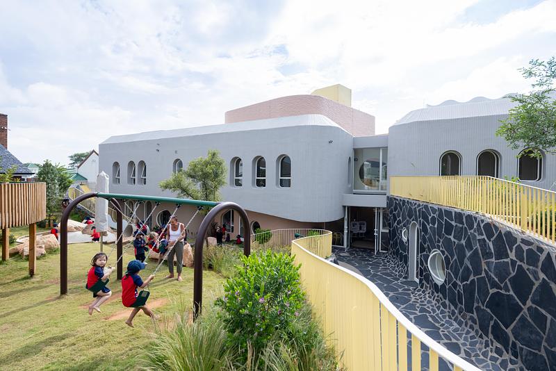 Press kit | 7907-01 - Press release | Hubo Studio Wins Two Global Architizer A+Awards - Hubo Studio - Institutional Architecture - RedhillELC10 - Photo credit: Iwan Baan