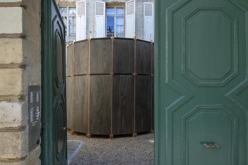 Press kit | 982-60 - Press release | Celebrating 20 Years of the Festival des Architectures Vives in Montpellier - Champ Libre Association - Event + Exhibition - La lyre et la couronne : Estéban Le Magnen - Photo credit: photoarchitecture.com