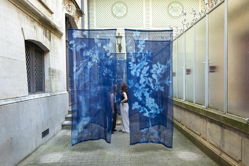 Press kit | 982-60 - Press release | Celebrating 20 Years of the Festival des Architectures Vives in Montpellier - Champ Libre Association - Event + Exhibition - Une ombre bleue devient une relique : Natura Urbana Collective - Photo credit: photoarchitecture.com