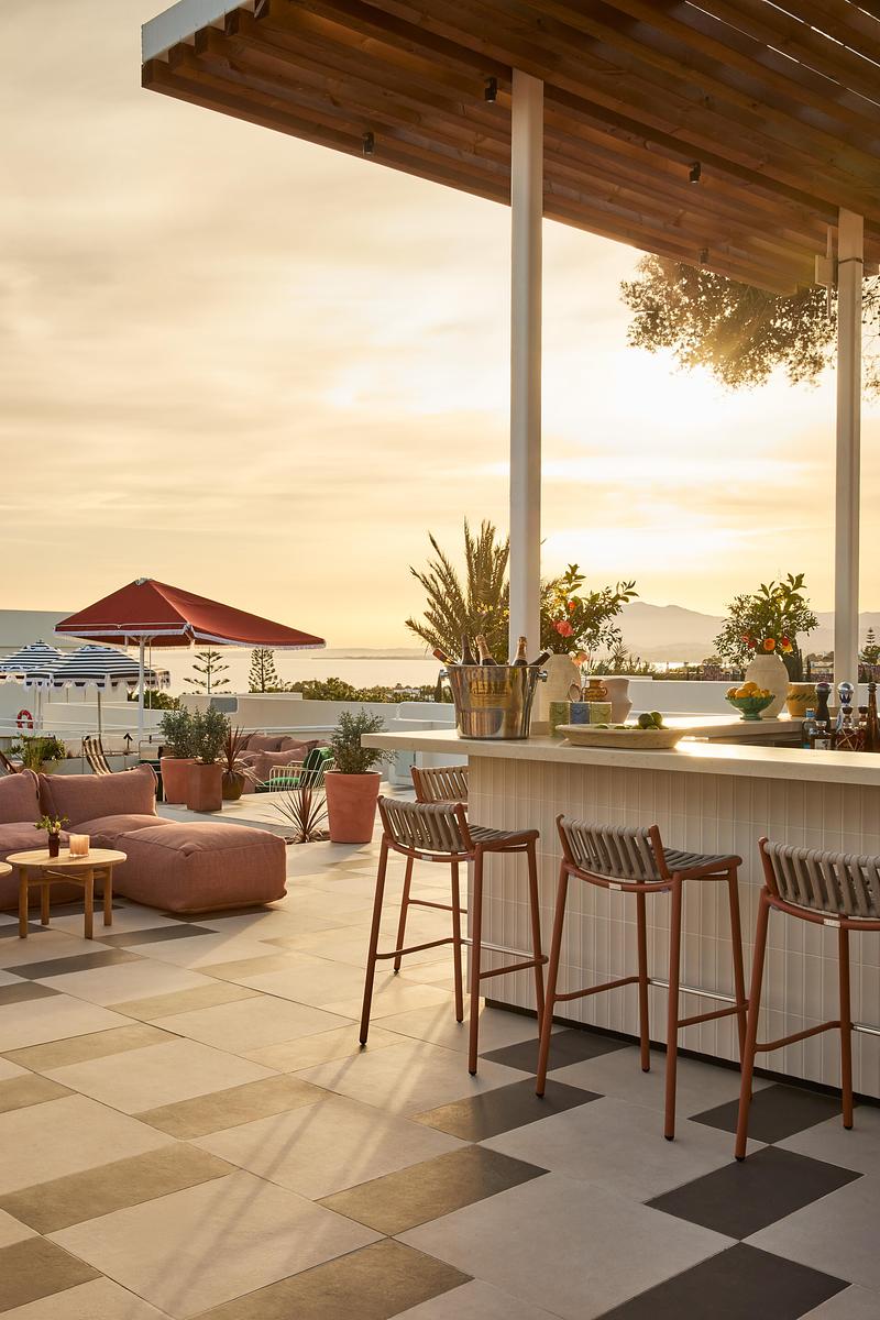 Press kit | 3724-19 - Press release | Escondido Rooftop Bar - EL EQUIPO CREATIVO - Commercial Interior Design - Photo credit: Veerle Evens