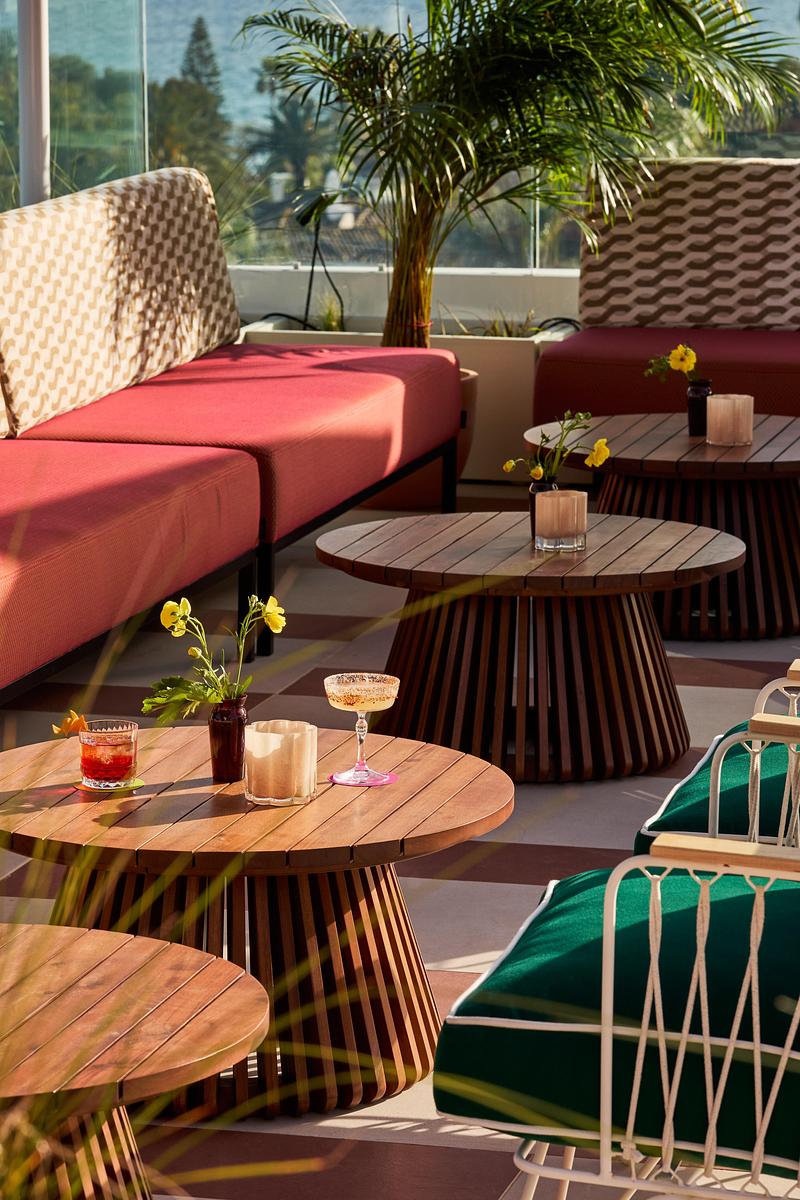 Press kit | 3724-19 - Press release | Escondido Rooftop Bar - EL EQUIPO CREATIVO - Commercial Interior Design - Photo credit: Veerle Evens