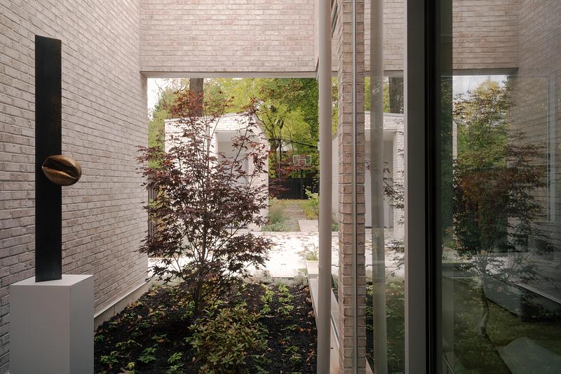 Dossier de presse | 2744-15 - Communiqué de presse | Casa Loma Residence - StudioAC - Architecture résidentielle - Sculpture Garden - Crédit photo : Felix Michaud