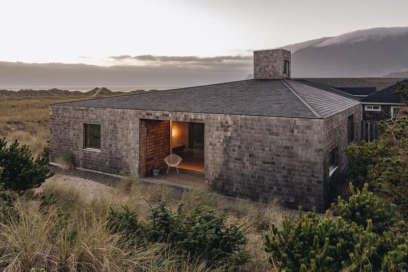 Dossier de presse | 6522-01 - Communiqué de presse | Dune House - Waechter Architecture - Architecture résidentielle - Dune House, South East Corner - Crédit photo : Pablo Enriquez