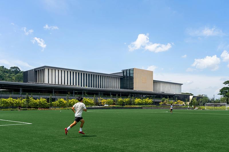 Dossier de presse | 4036-02 - Communiqué de presse | DP Architects’ Central Manpower Base (CMPB) Wins at Architizer A+ Awards 2026 - DP Architects - Architecture institutionnelle - Crédit photo : Melcas Lim, Courtesy of DP Architects