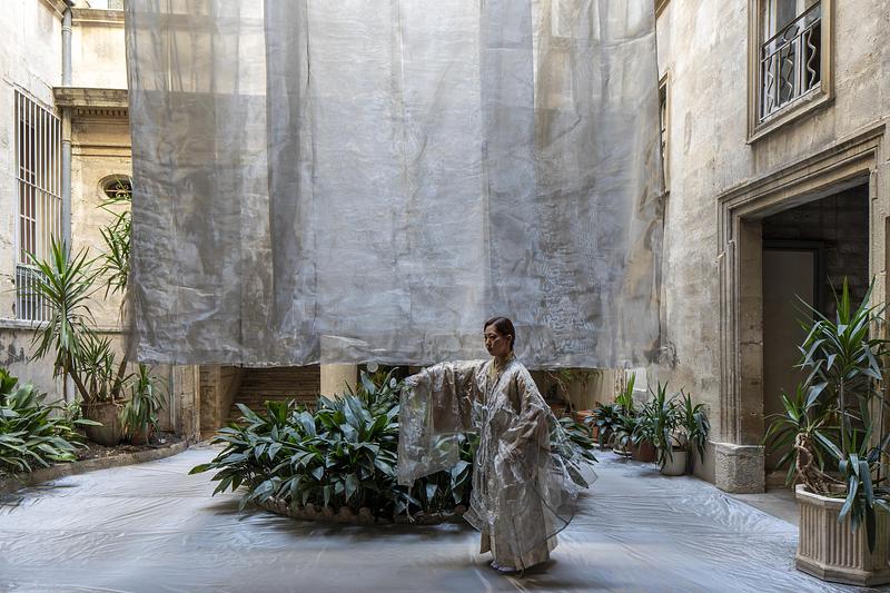 Press kit | 7936-01 - Press release | Japanese Architect Yurika Takemura Wins the 20th Anniversary Jury Prize at Festival des Architectures Vives 2026 - YuricaDesign&Architecture - Art - The body measures the silence of the space. - Photo credit: photoarchitecture