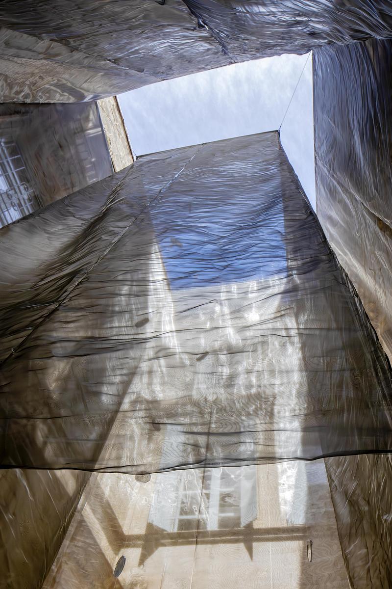 Press kit | 7936-01 - Press release | Japanese Architect Yurika Takemura Wins the 20th Anniversary Jury Prize at Festival des Architectures Vives 2026 - YuricaDesign&Architecture - Art - The sky is drawn into the courtyard, dissolving the threshold between inside and outside.<span></span> - Photo credit: photoarchitecture