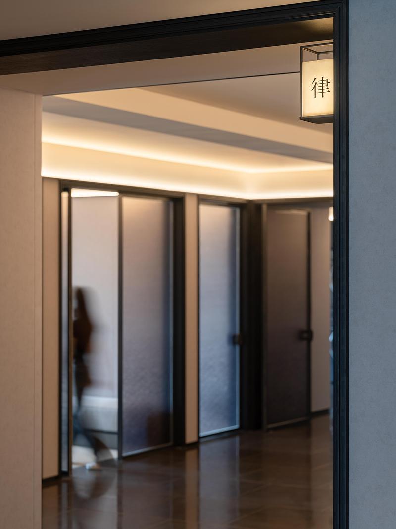 Press kit | 3531-17 - Press release | GRAND JI HOTEL - Vermilion Zhou Design Group - Commercial Interior Design - <p class="">Private Fitness Room for Individual Use</p> - Photo credit: Jian Quan Wu